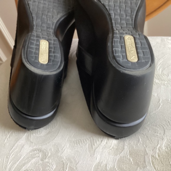 COLE HAAN NIKE AIR Black Suede and Leather slip on 3 inch wedges SIZE 9B - Picture 13 of 15